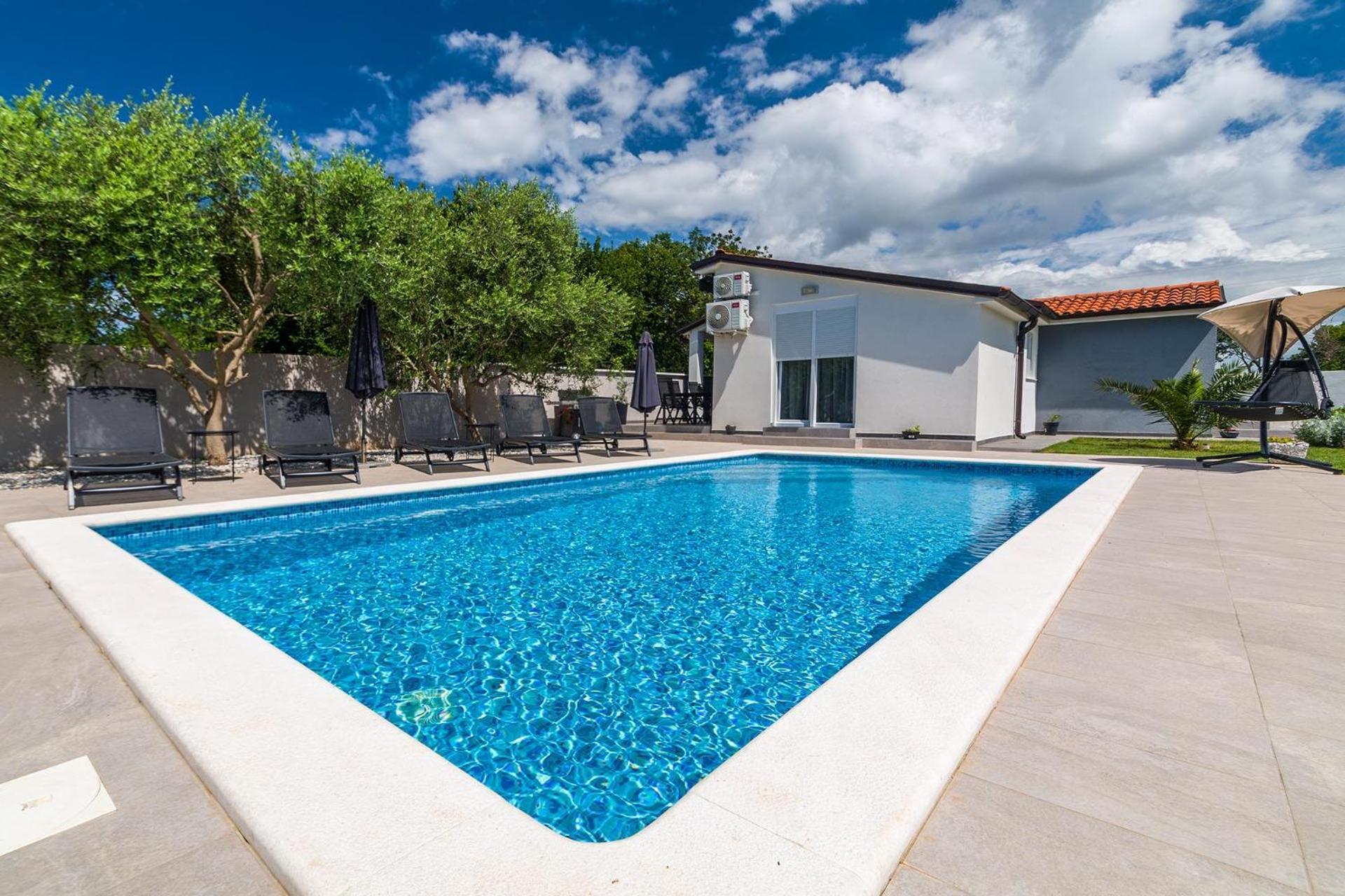 Kuca Za Odmor Lilly Villa Pula Ngoại thất bức ảnh